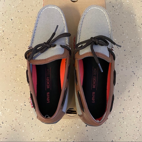 levi boat shoes